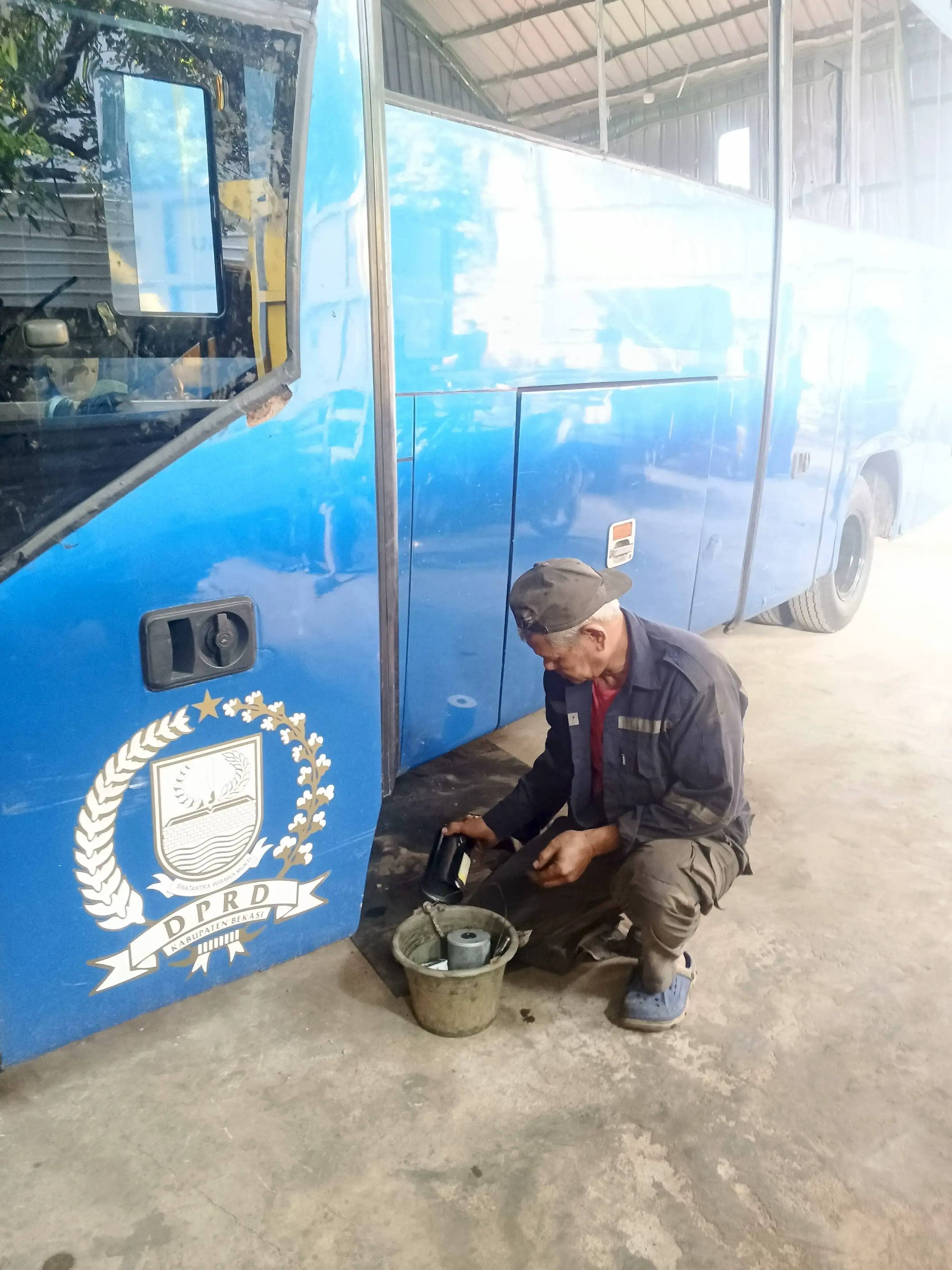 Armada Dinas & Bus Pemda - Hero Image